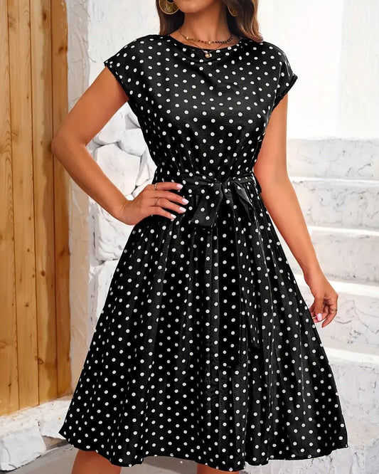 Kadın beli kuşaklı puantiyeli sandy elbise